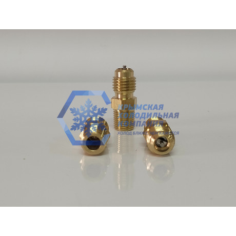 Штуцер полнопроходной 1/4SAE - 1/8NPT без колпачка